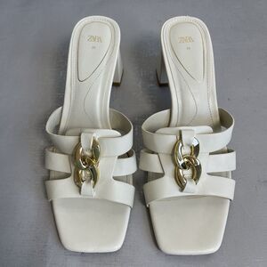 Zara Ecru Cream Block Chunky Heel Square Toe Sandals Womens 39 / US 8 Gold Chain